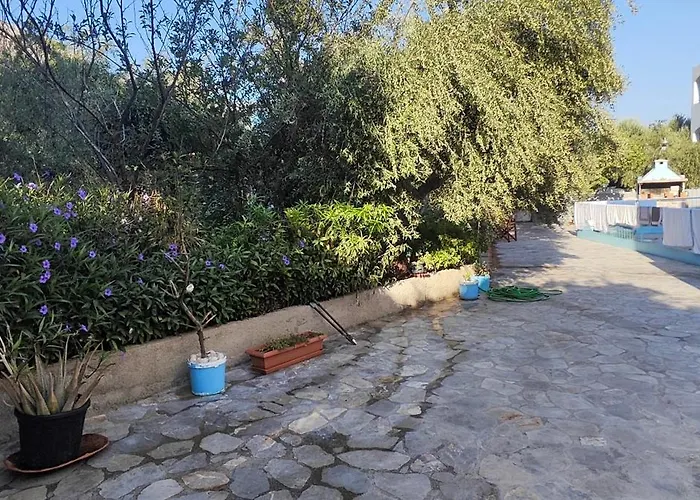 Stefanos Gerakios Apartment's By Climbinghouse
