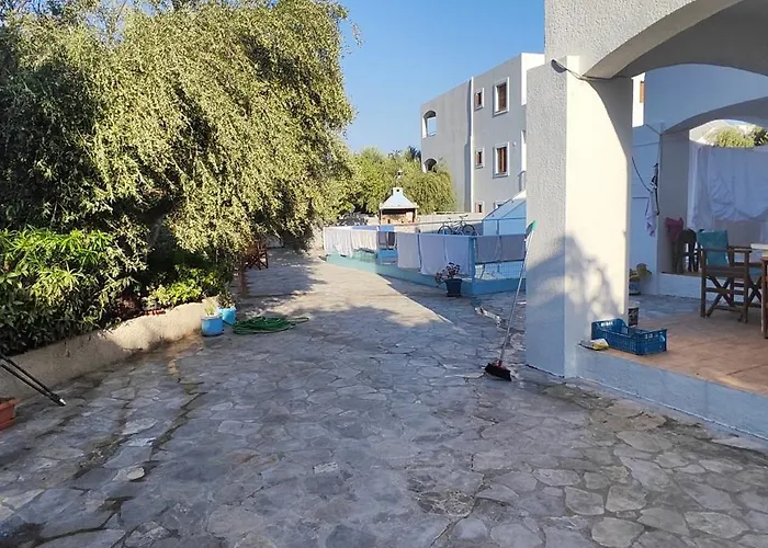 Stefanos Gerakios Apartment's By Climbinghouse Panormos (Kalymnos)