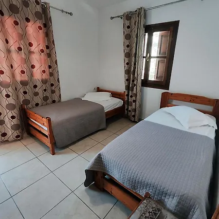 Stefanos Gerakios Apartment's By Climbinghouse * Panormos (Kalymnos)