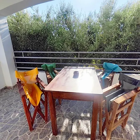 Stefanos Gerakios Apartment's By Climbinghouse Panormos (Kalymnos)