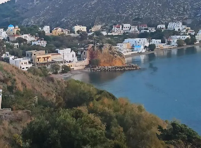 Stefanos Gerakios Apartment's By Climbinghouse