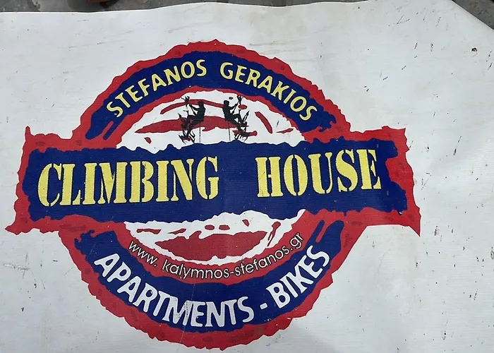 Stefanos Gerakios Apartment's By Climbinghouse *